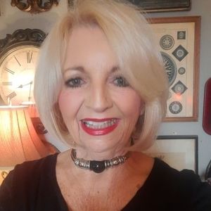 Meet your Posher, Paula